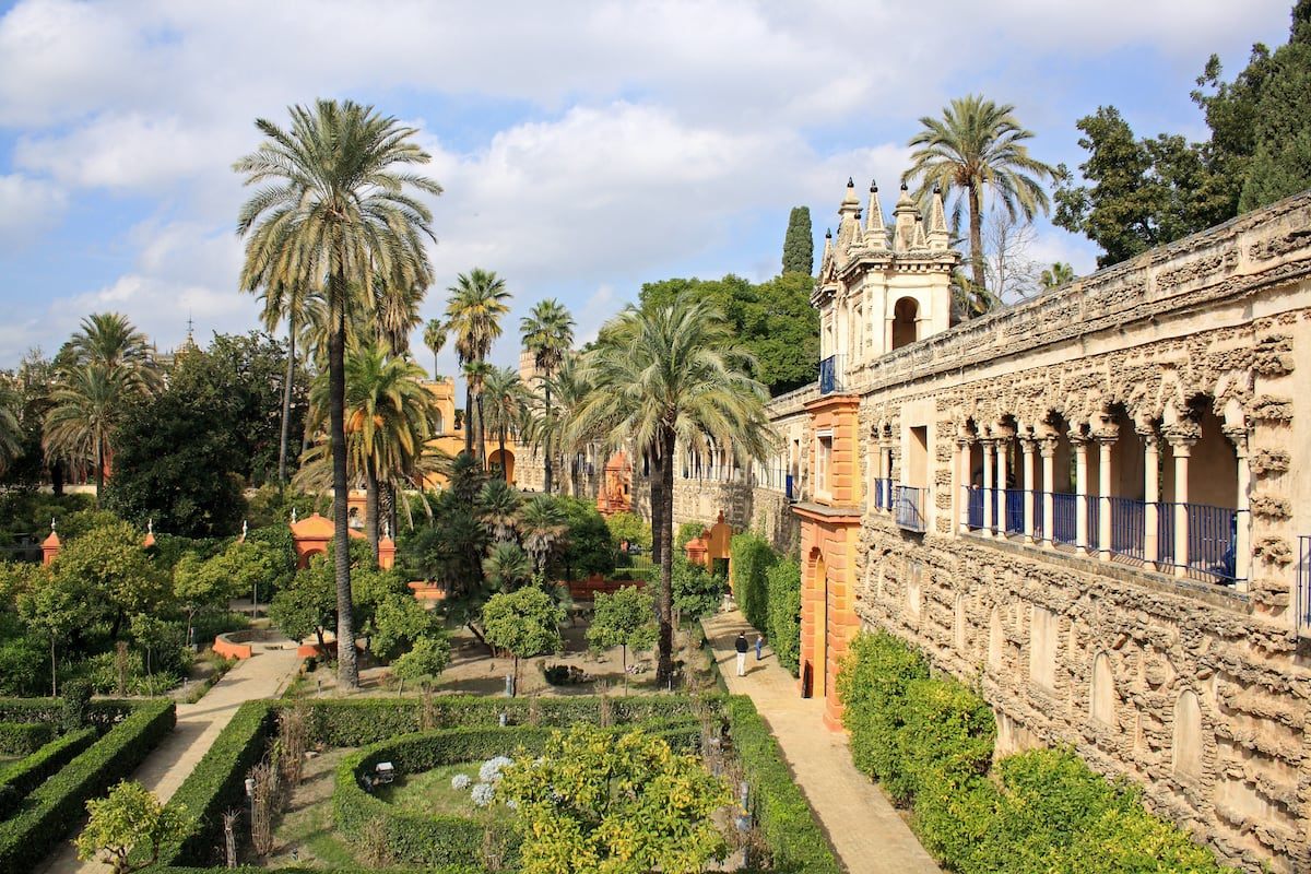 Jardins dans l'alcazar de Séville